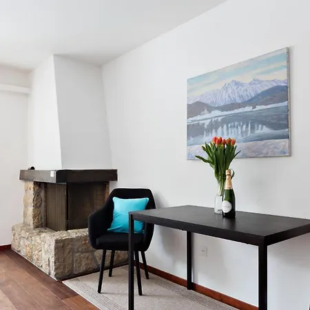 New Exclusive With Fireplace, Pool & Sauna * St. Moritz