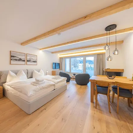 New Exclusive With Efireplace, Pool & Sauna Apartamento São Moritz