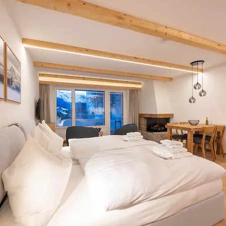 New Exclusive With Fireplace, Pool & Sauna شقة *