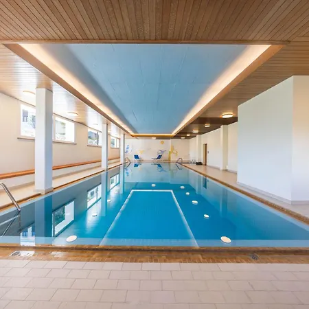 New Exclusive With Efireplace, Pool & Sauna * 세인트모리츠