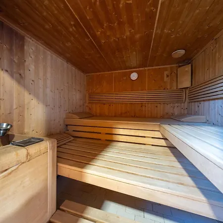 New Exclusive With Efireplace, Pool & Sauna * 세인트모리츠
