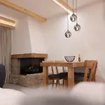 New Exclusive With Efireplace, Pool & Sauna Σεντ Μόριτζ