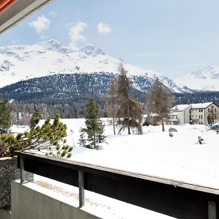 New Exclusive With Fireplace, Pool & Sauna דירה *