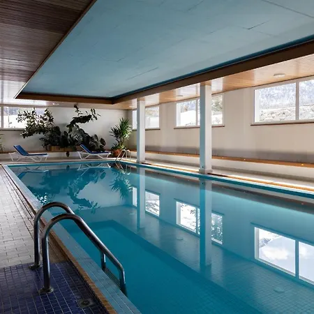 New Exclusive With Fireplace, Pool & Sauna * סנט מוריץ